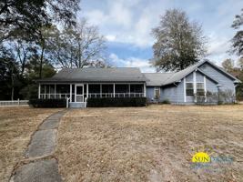 featured image of 113 Live Oak Ct
