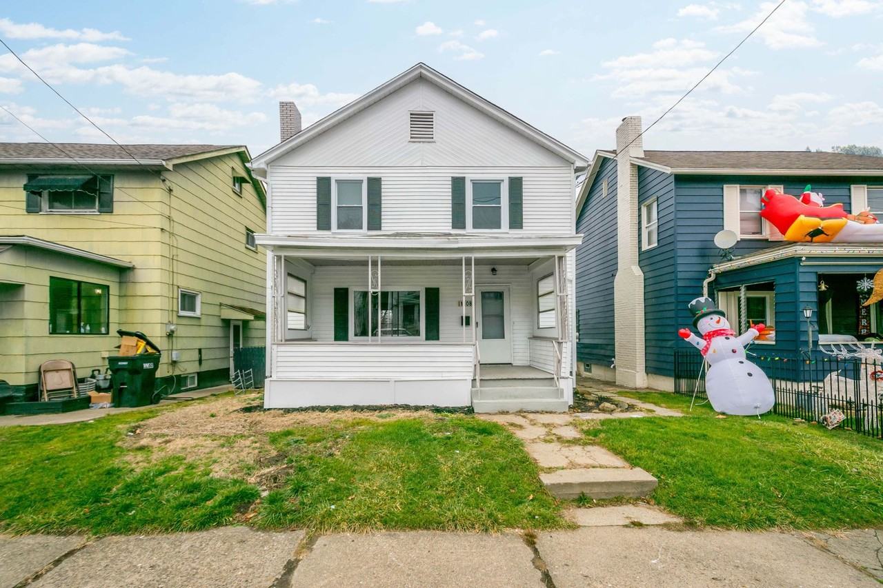 1108 Main St - Photo 4 of 26