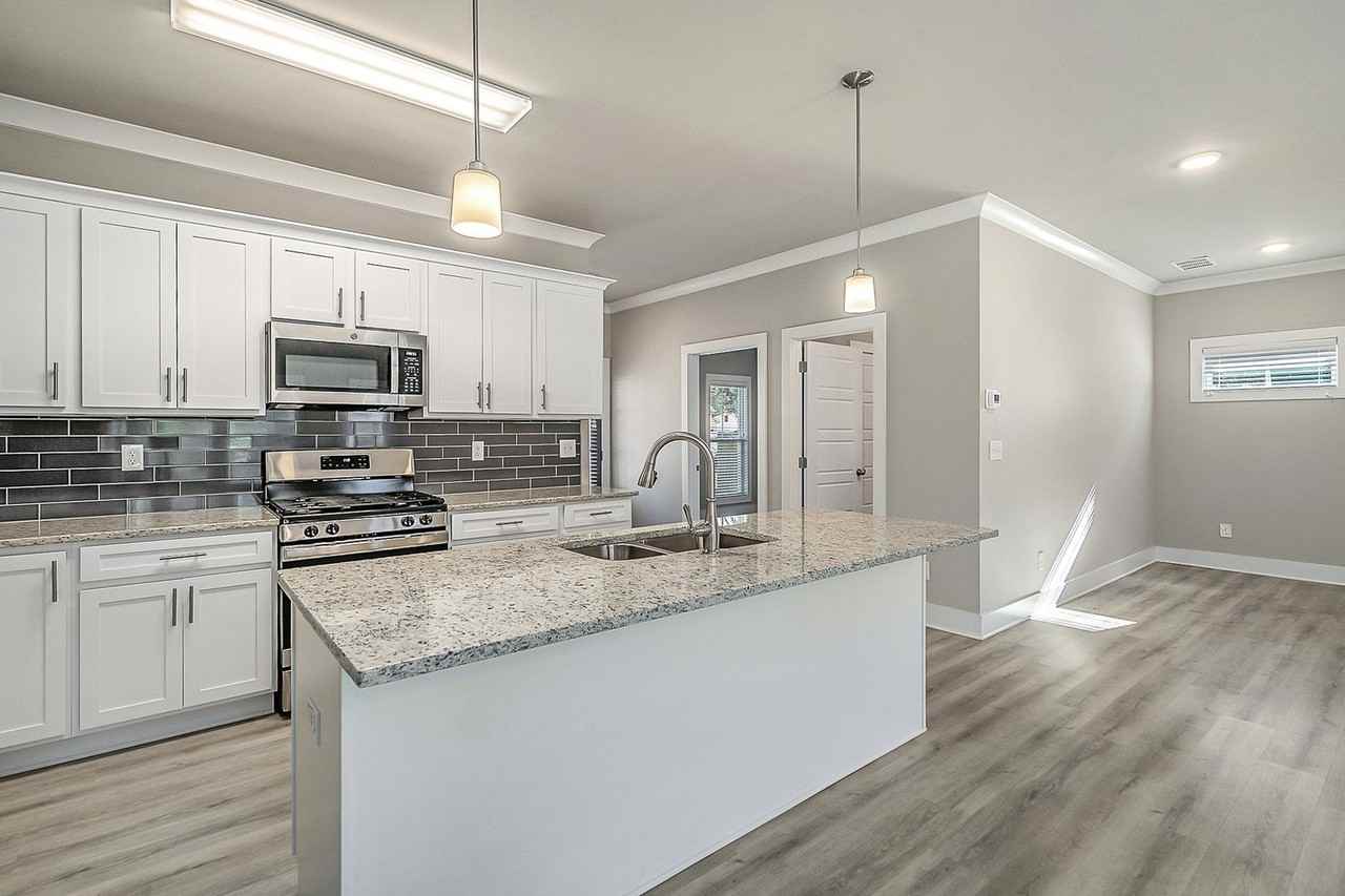 216 Colima Ave - Photo 7 of 25