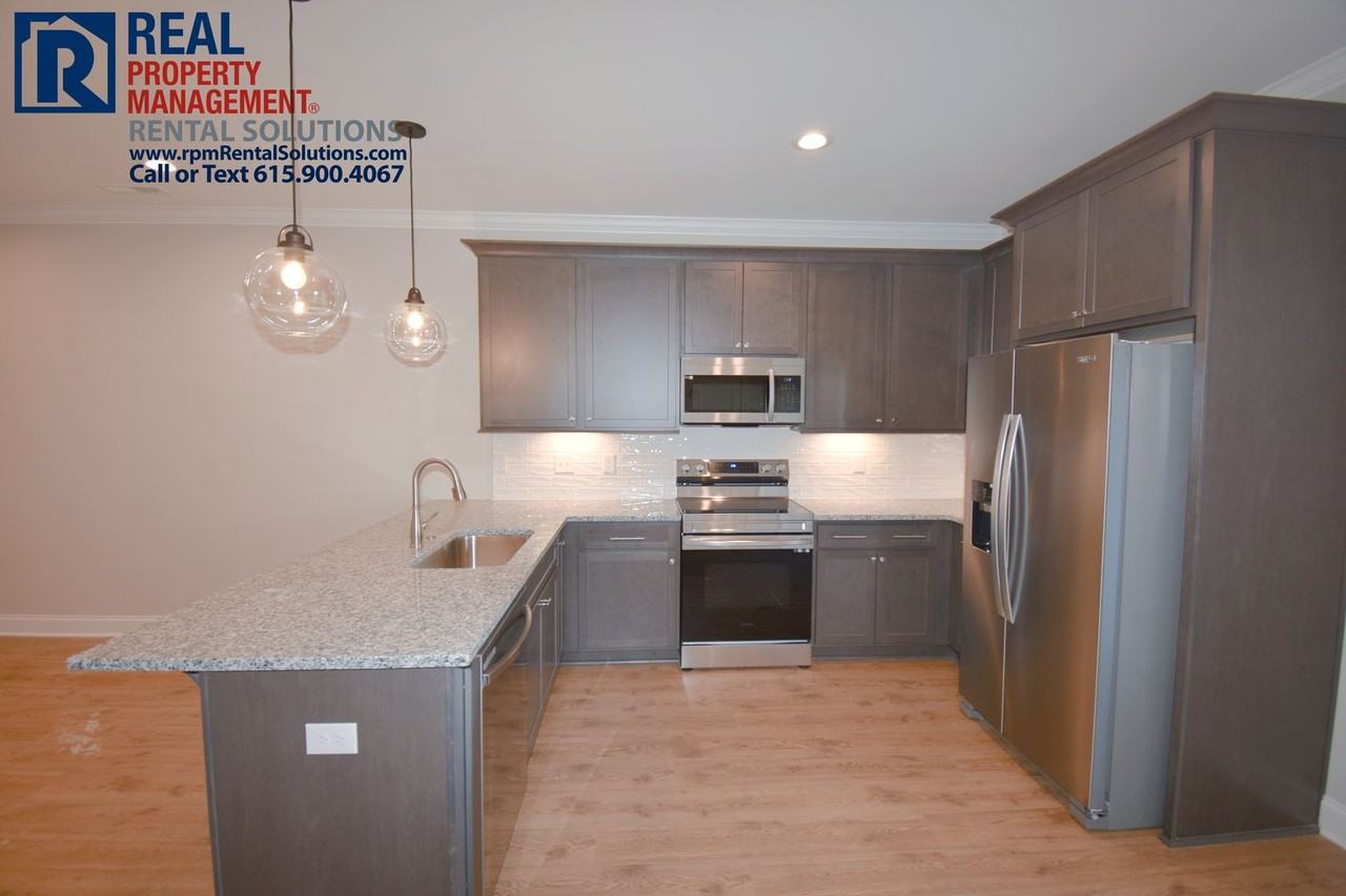 1428 Rebecca Johns Dr - Photo 4 of 27