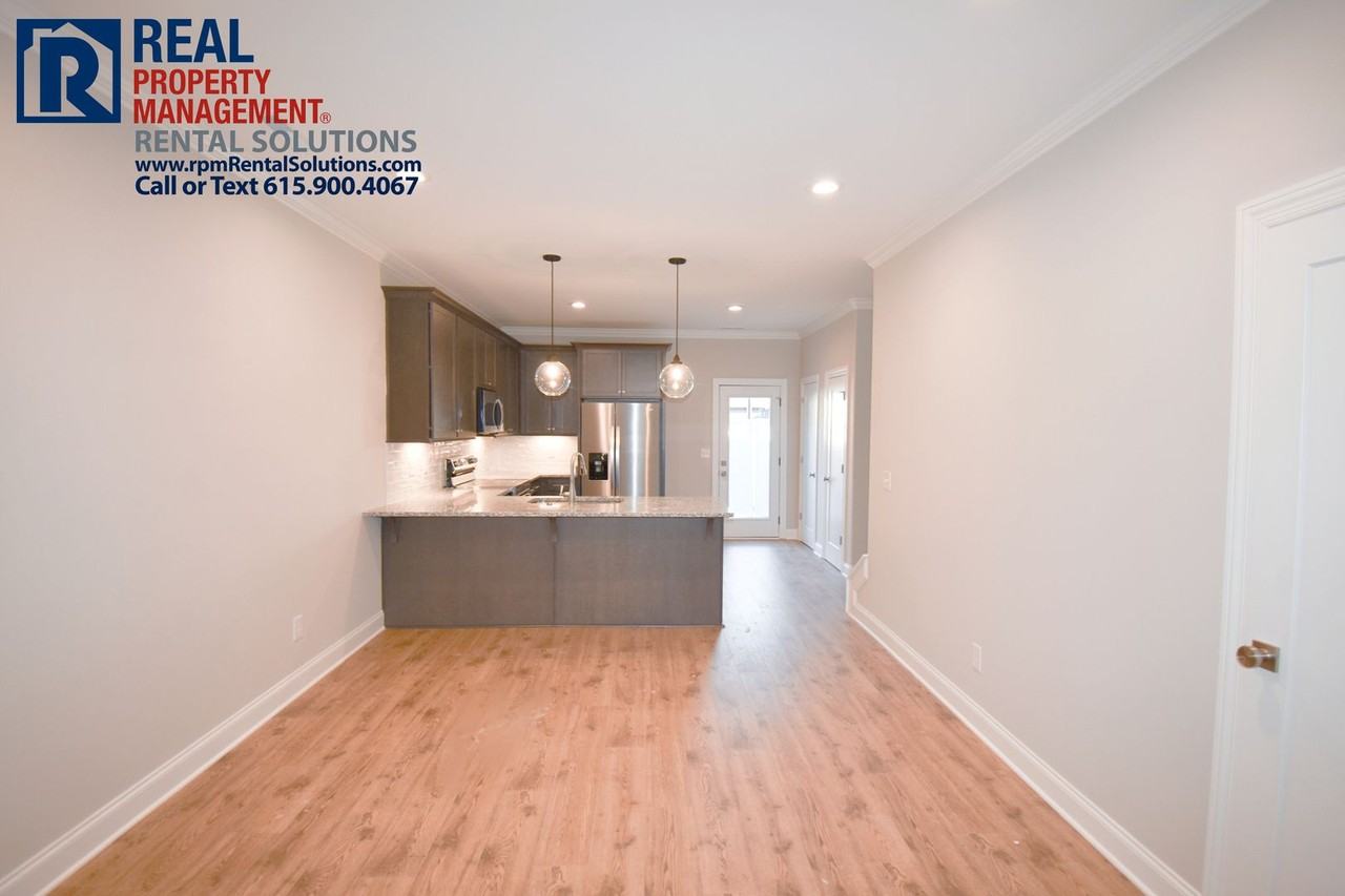 1428 Rebecca Johns Dr - Photo 5 of 27