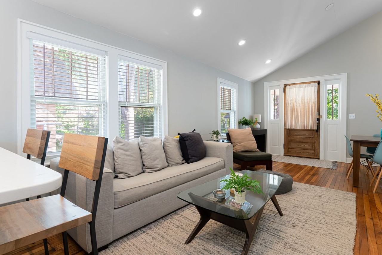 96 Flint St - Photo 6 of 36