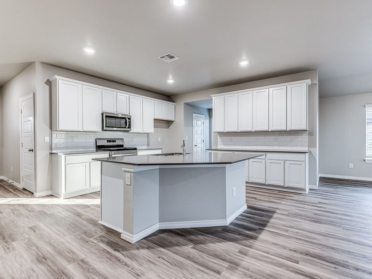 14904 Lost Falls Way - Photo 6 of 21