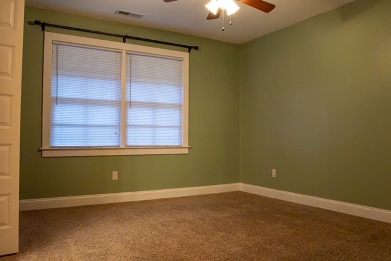 406 Kerlee Heights Rd - Photo 7 of 12