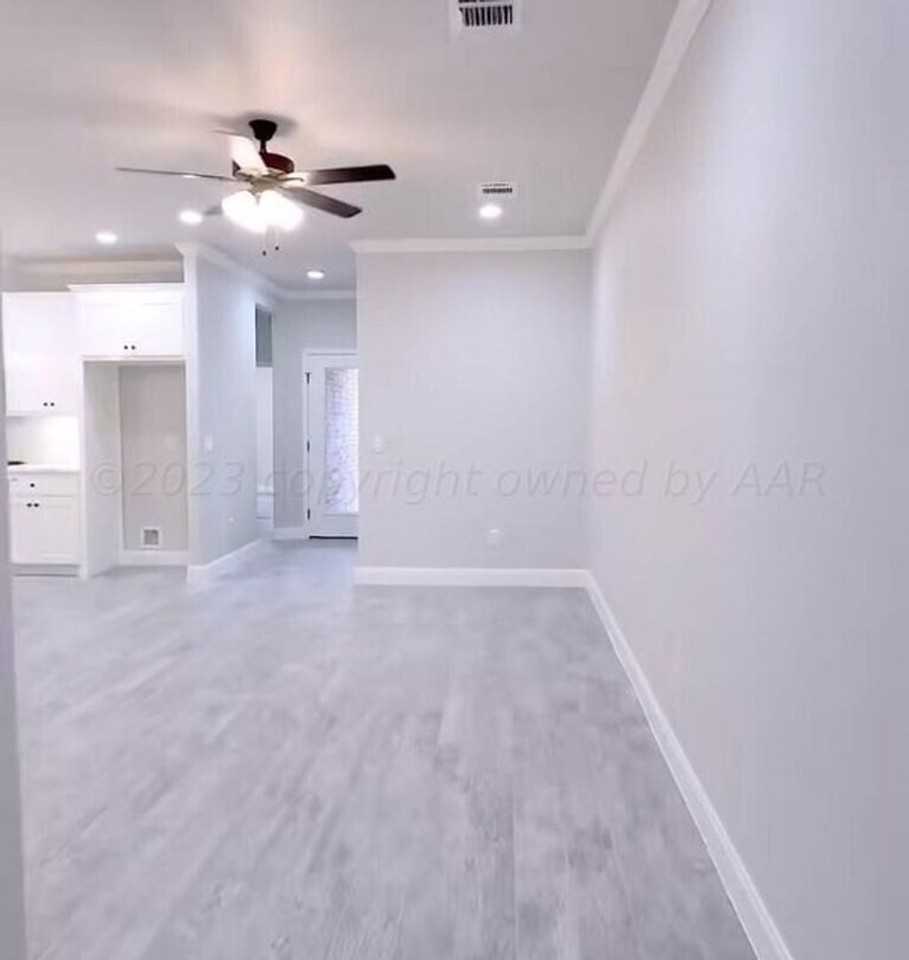 2800 Conner Dr - Photo 2 of 12