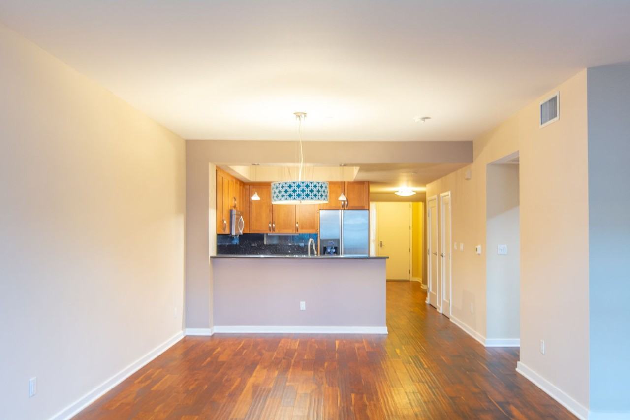 5440 La Jolla Blvd #105 - Photo 5 of 28