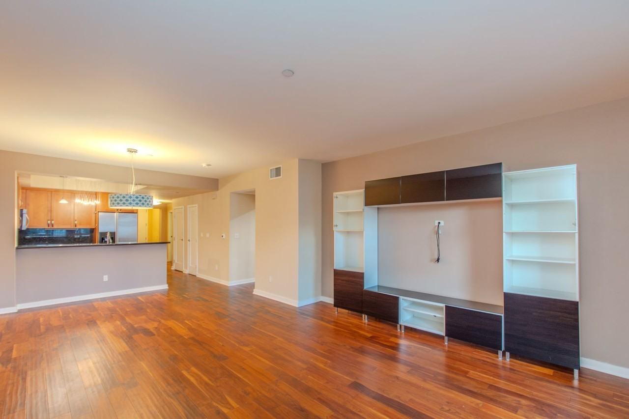 5440 La Jolla Blvd #105 - Photo 6 of 28