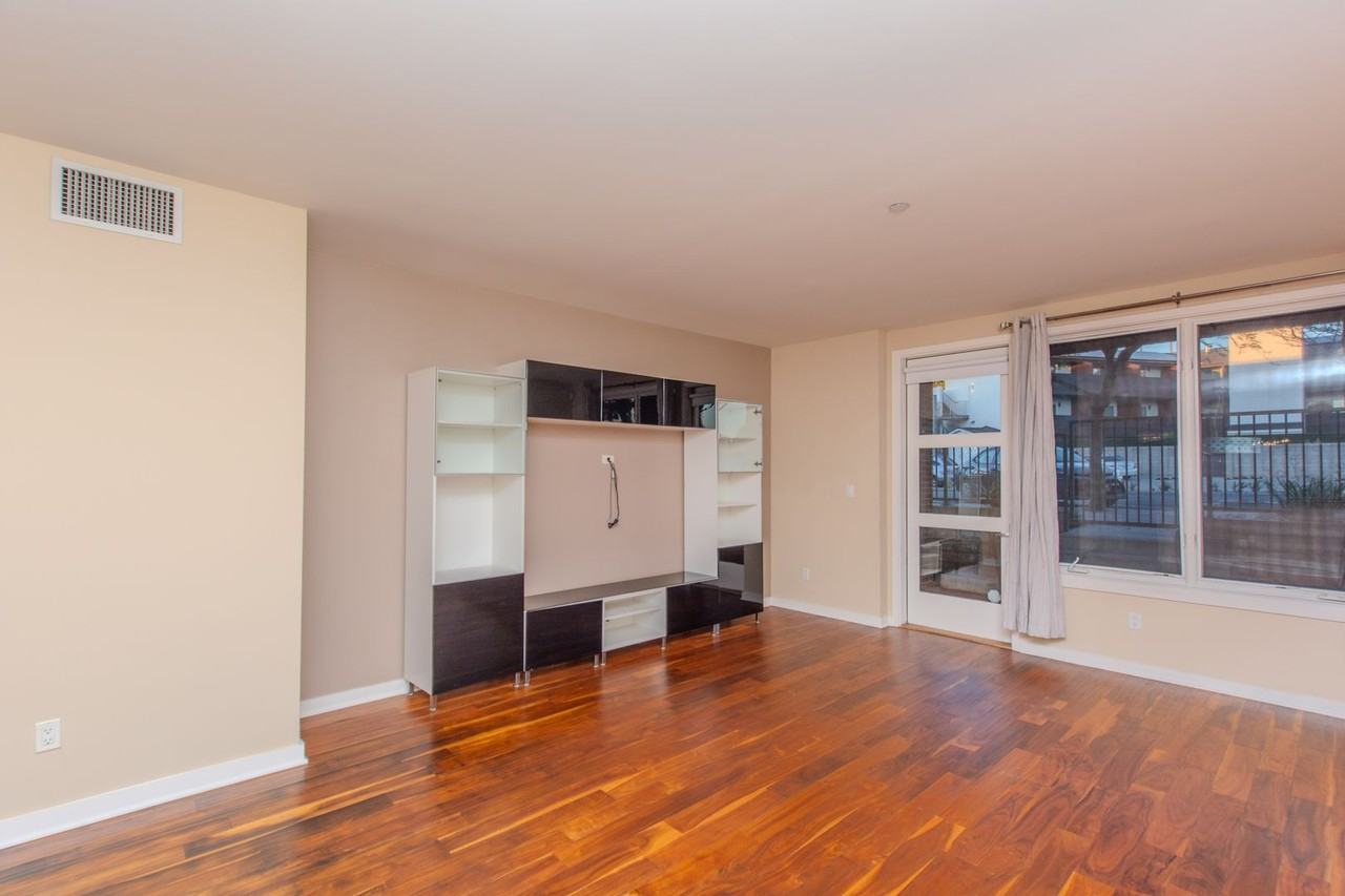 5440 La Jolla Blvd #105 - Photo 7 of 28