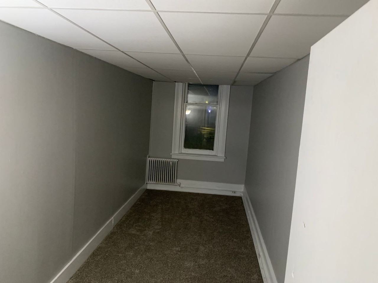 123 W Franklin St - Photo 3 of 6