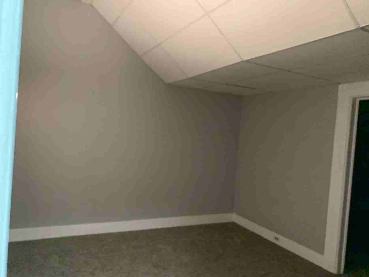 123 W Franklin St - Photo 4 of 6