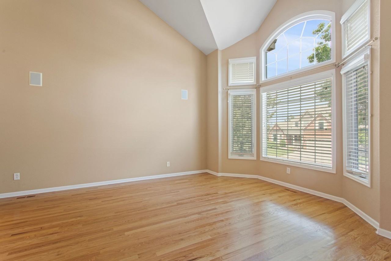625 S Snowmass Cir - Photo 4 of 43