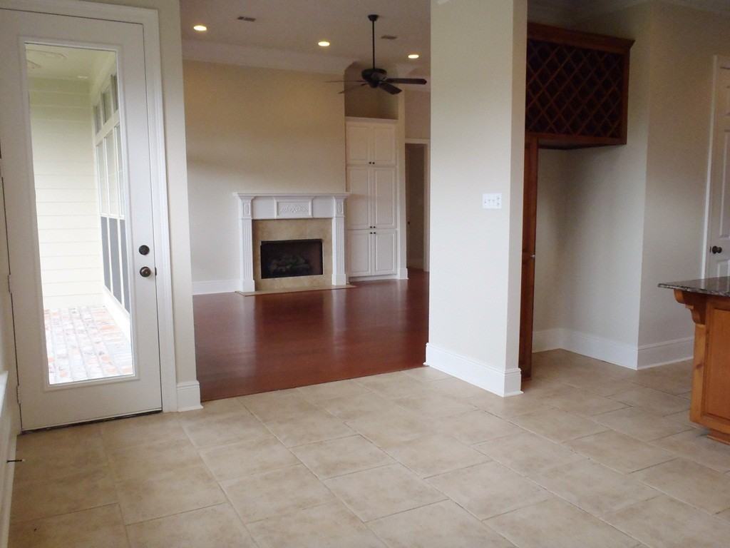 43118 Beacon Ln - Photo 7 of 42