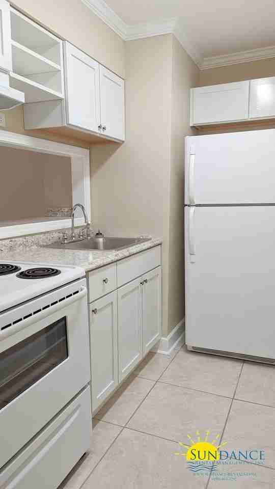 399 Marshall Ct Nw - Photo 3 of 14
