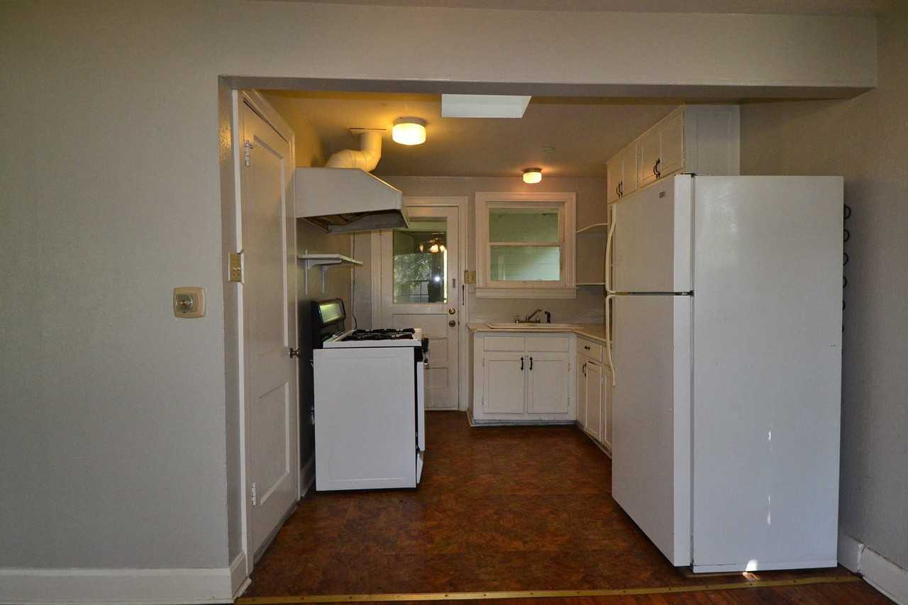 3408 Lafayette Ave - Photo 7 of 23