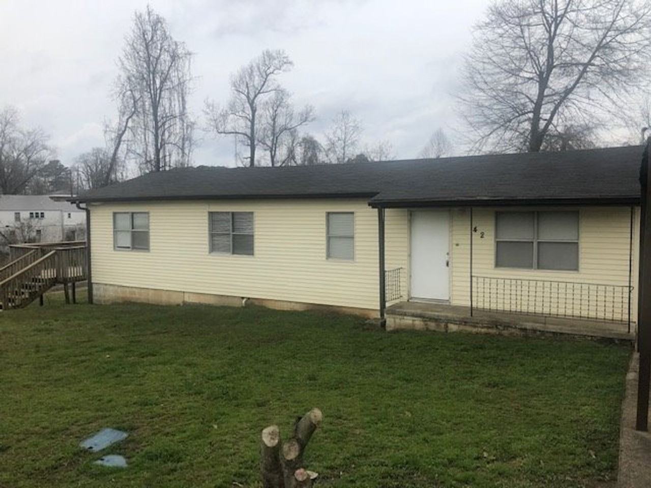 42 4th Ave Se - Photo 2 of 11