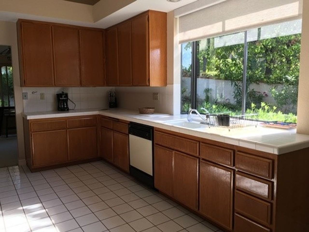 1136 Countrywood Ln - Photo 3 of 18