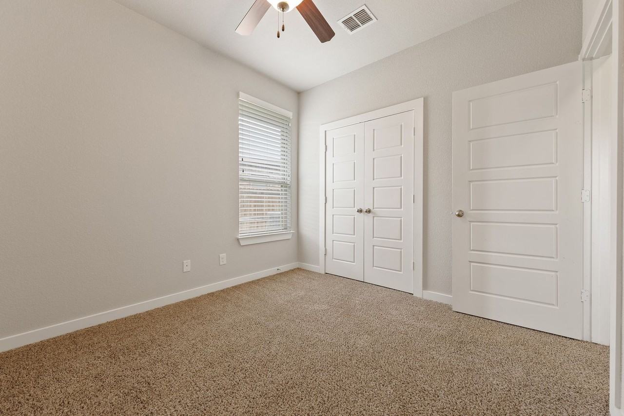 101 Calm Water Loop - Photo 6 of 8