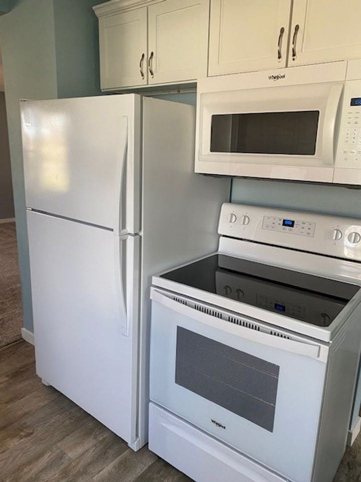 1212 7th Ave Ne - Photo 2 of 17