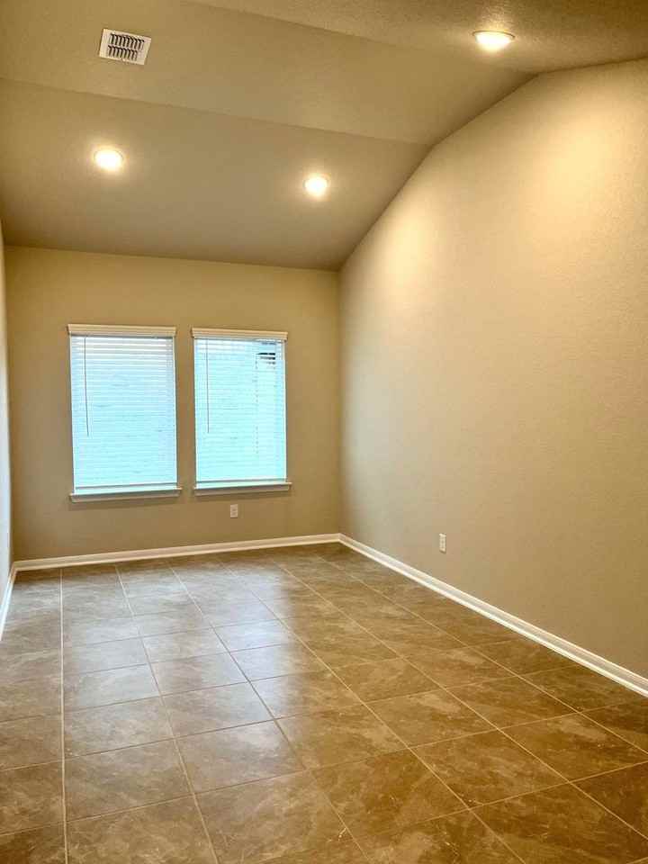 9223 Grand Western - Photo 3 of 17