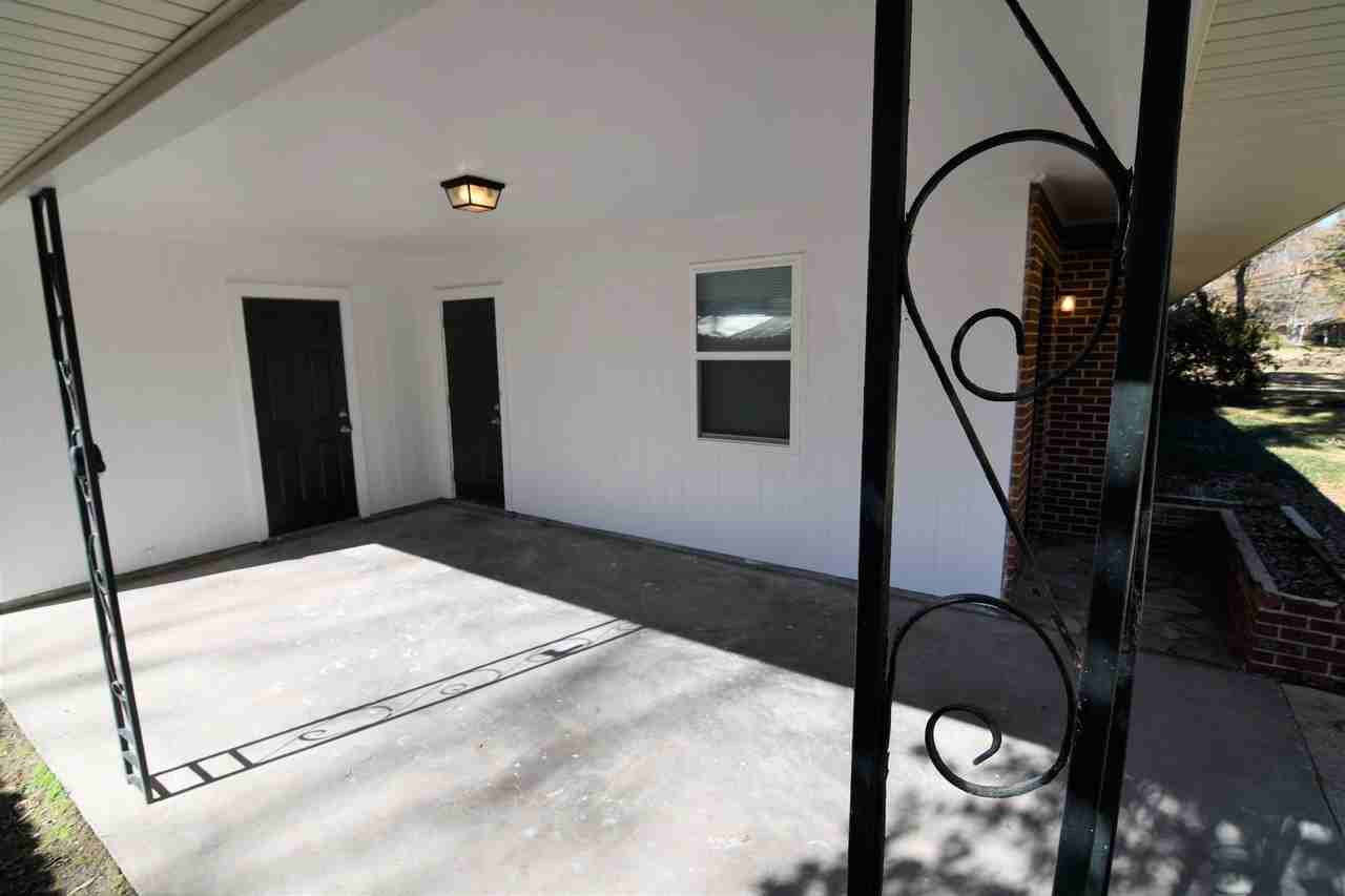 11965 Troy St - Photo 3 of 29