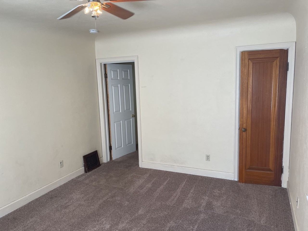 1925 8th Ave - Photo 6 of 31