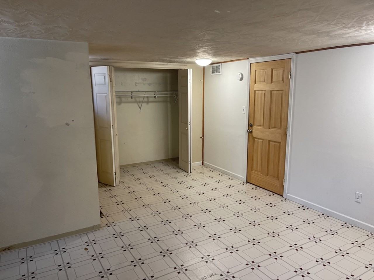 1925 8th Ave - Photo 7 of 31