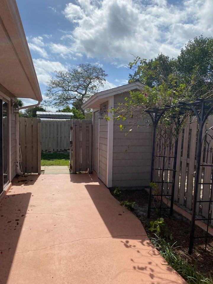 1927 Quail Ridge Ct #1403 - Photo 4 of 32