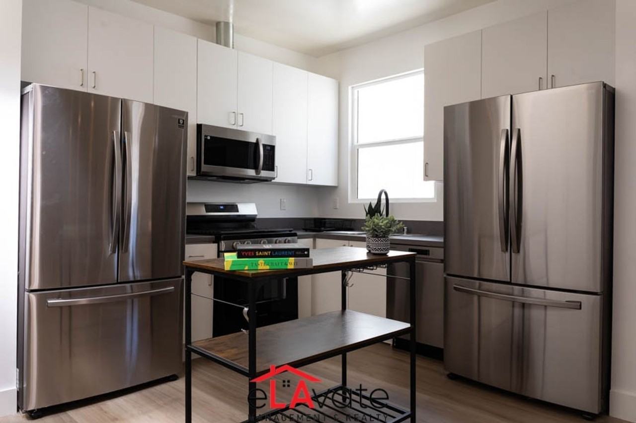 564 North Virgil Avenue - Photo 6 of 14