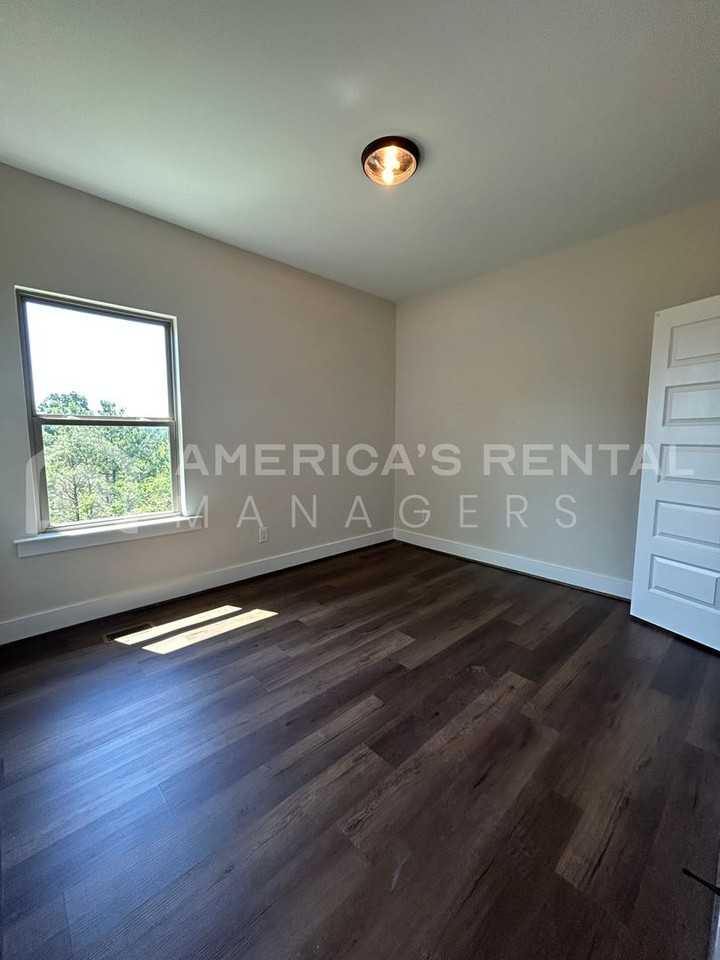 3810 Weatherstone Way - Photo 7 of 27