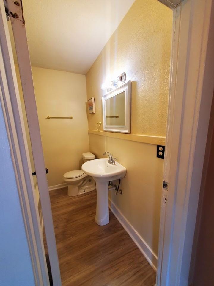 3903 W Gadsden St - Photo 6 of 8