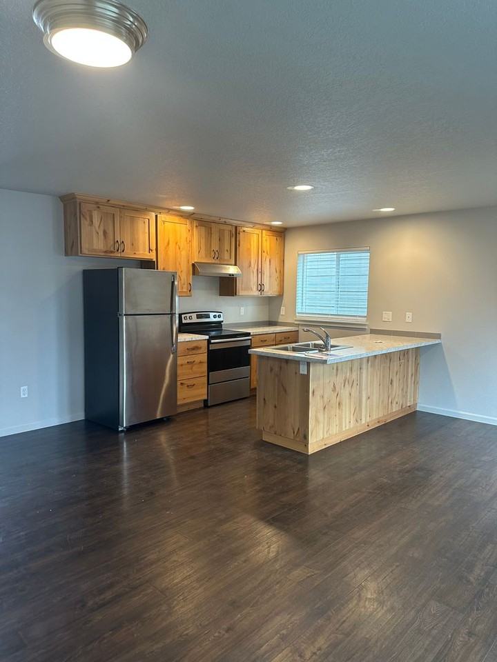 6247 Ne William R Carr St - Photo 4 of 25