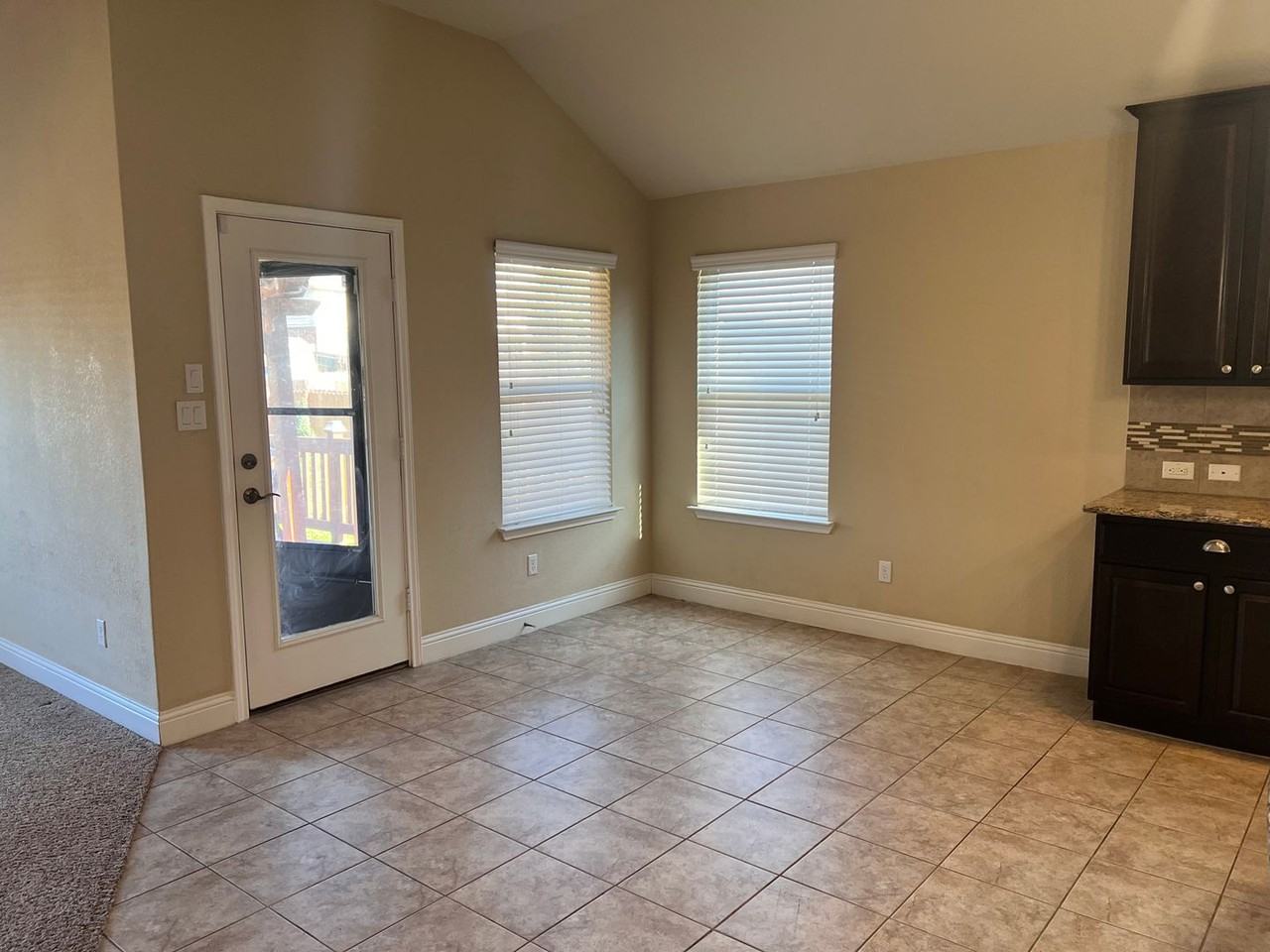 849 Olive Ln - Photo 5 of 21