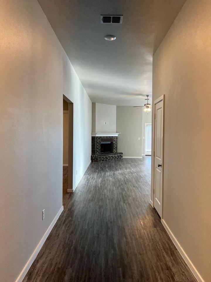 2018 Kenwood Ave - Photo 3 of 29