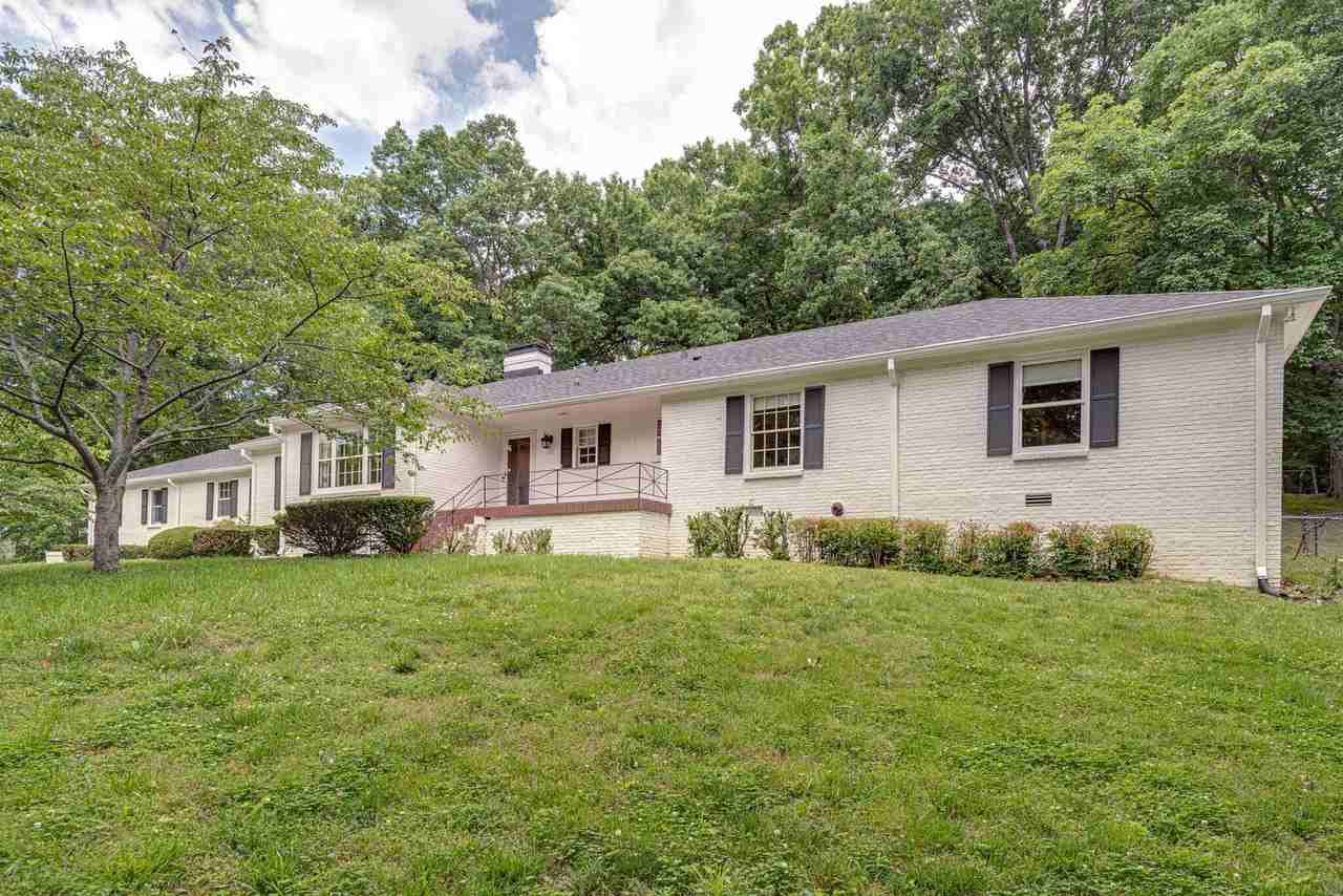 6006 Hickory Valley Rd - Photo 3 of 36