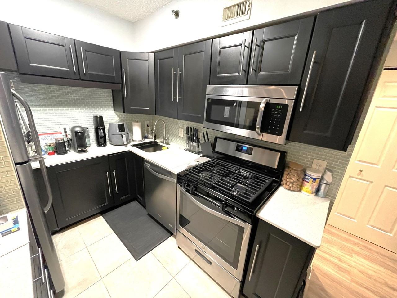4801 Fairmont Ave - Photo 7 of 21