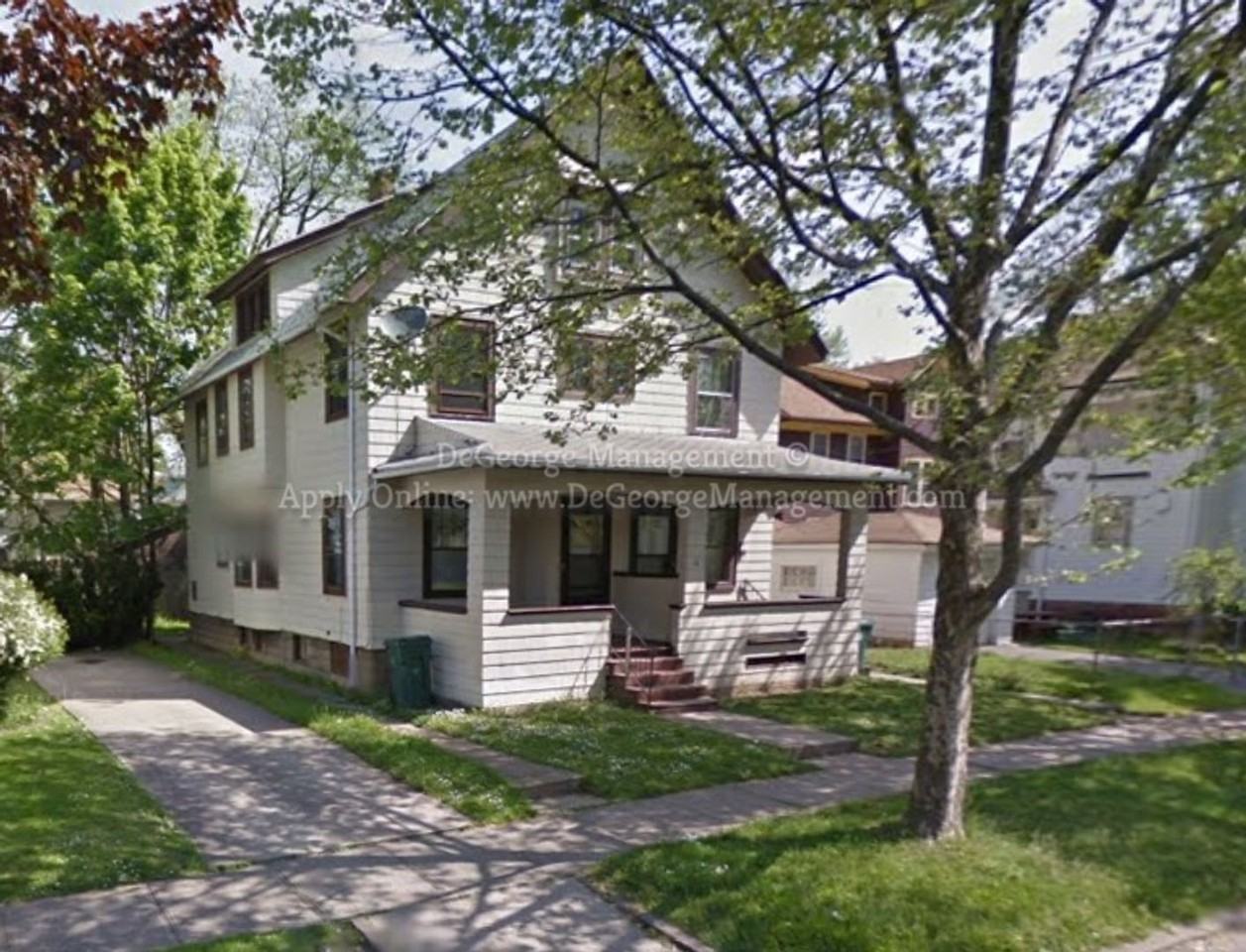 12 Electric Ave - Photo 2 of 33