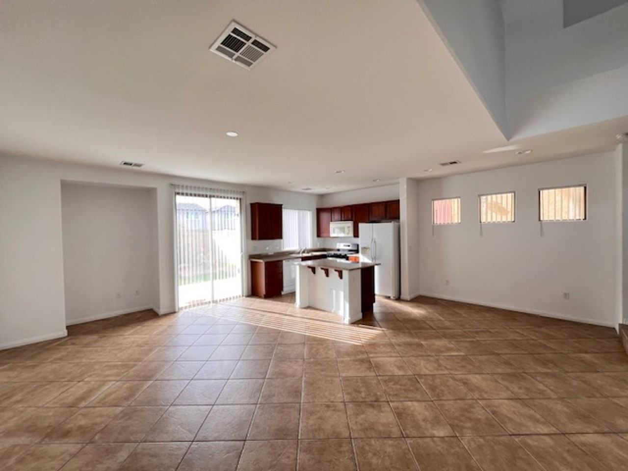 5473 Tinker Toy Ave - Photo 5 of 18