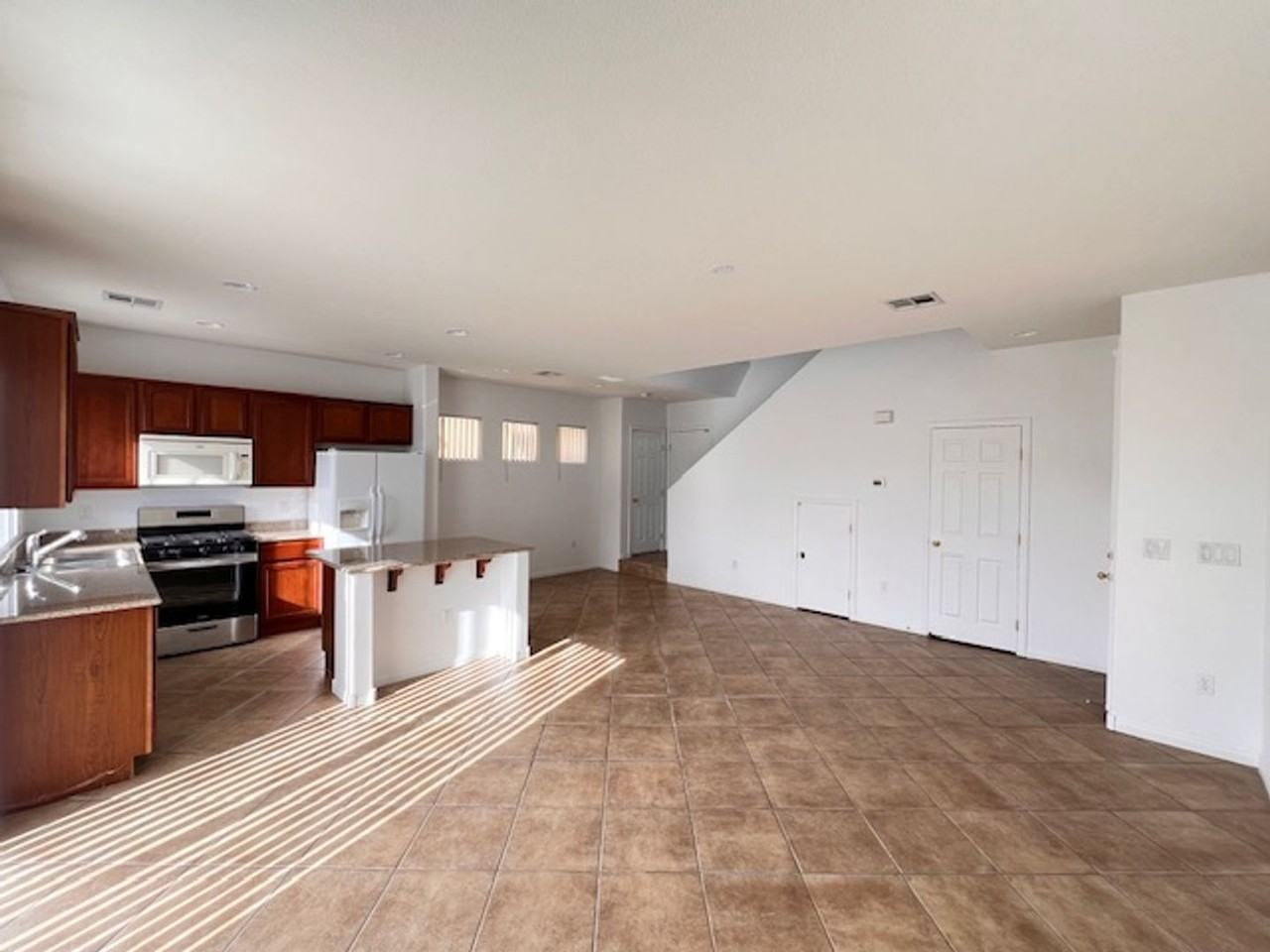 5473 Tinker Toy Ave - Photo 6 of 18