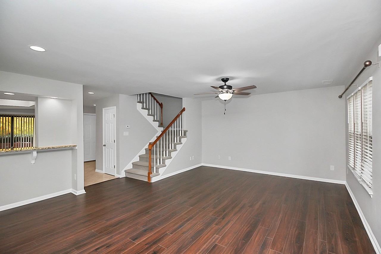 9237 Kings Canyon Dr - Photo 4 of 14