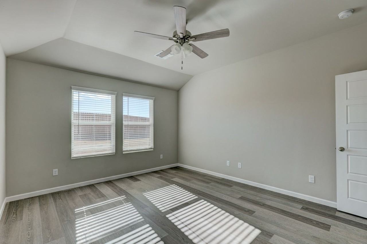 10508 Sw 41st St - Photo 5 of 16
