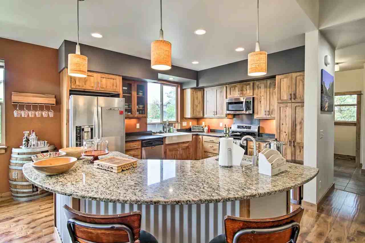 2287 North Ferguson Avenue - Photo 2 of 29