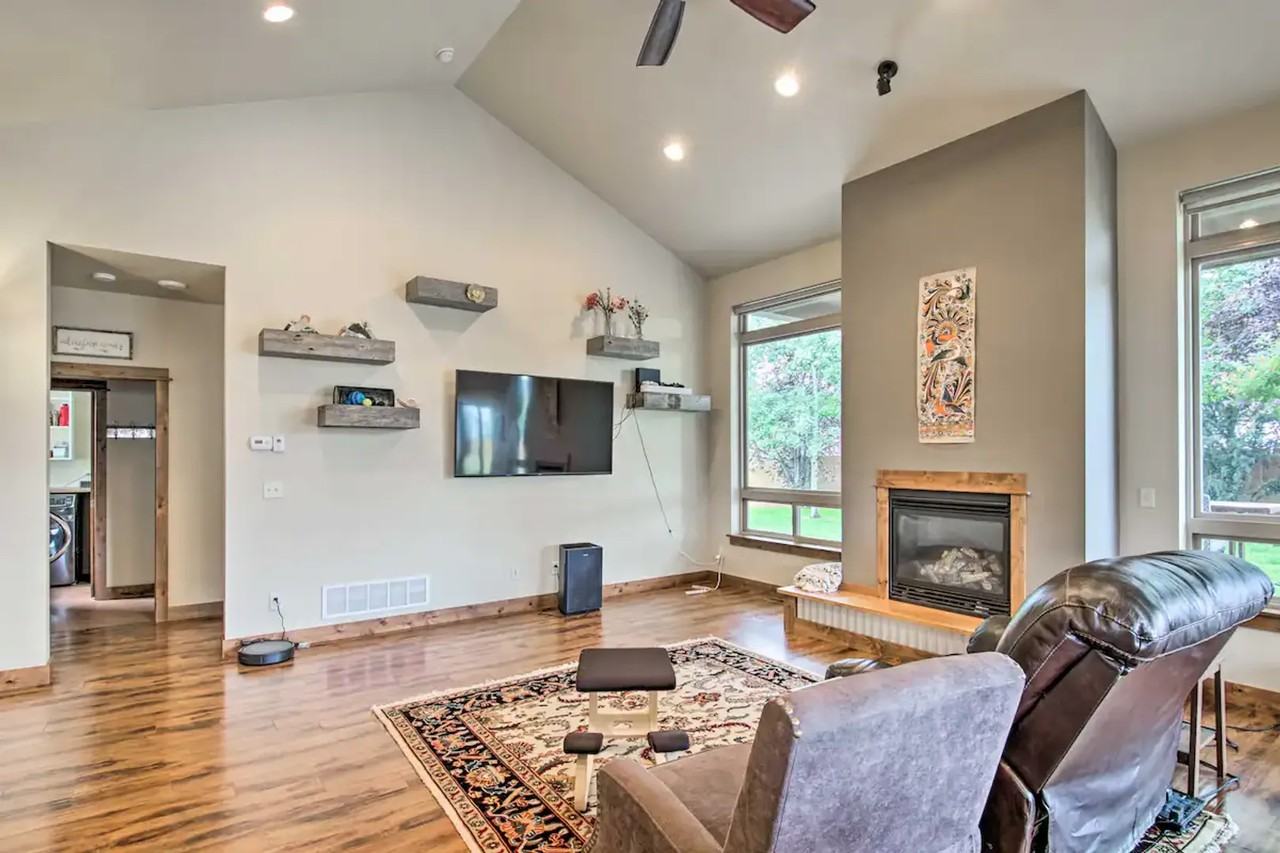 2287 North Ferguson Avenue - Photo 6 of 29