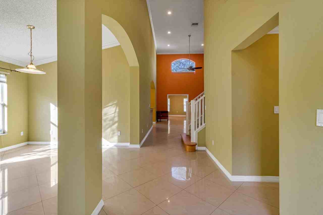 5604 Florence Harbor Dr - Photo 4 of 33