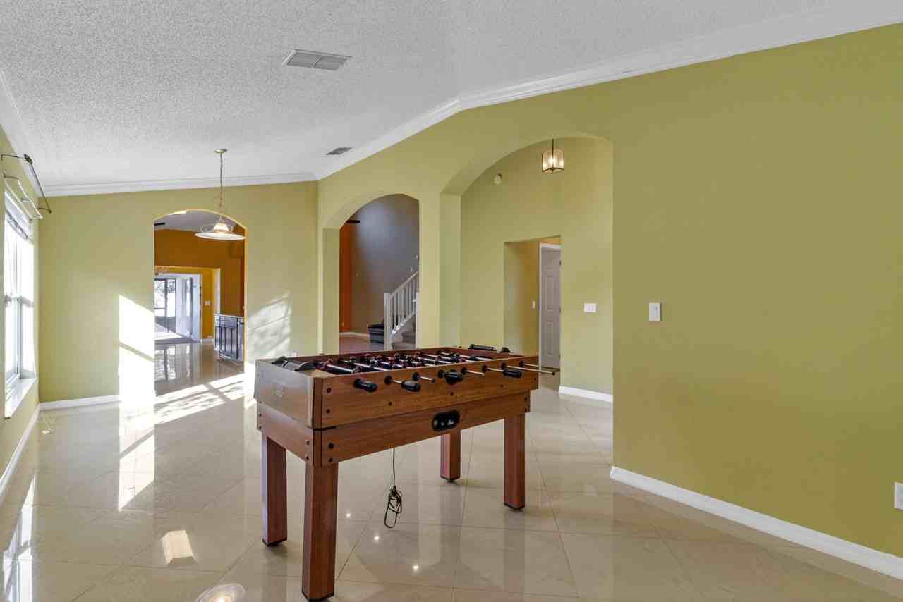 5604 Florence Harbor Dr - Photo 6 of 33