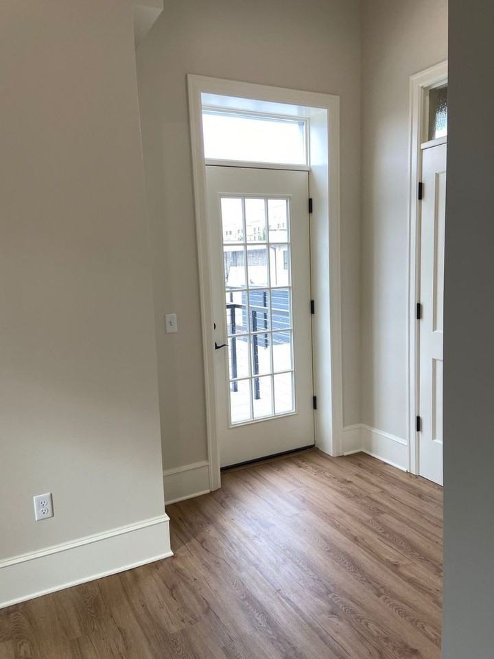 440 State St #220 - Photo 5 of 20