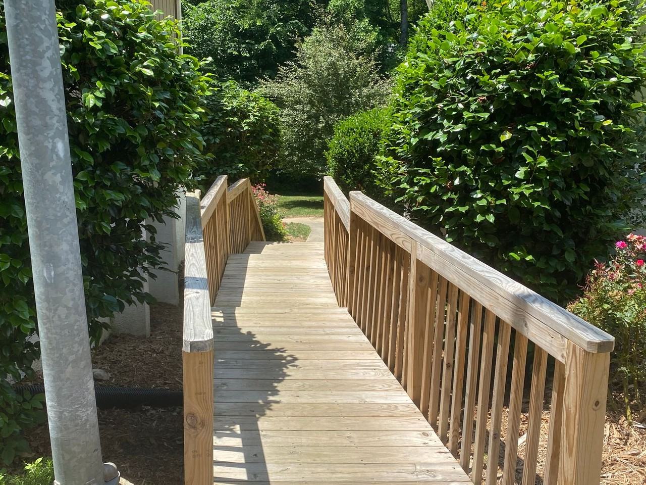 7122 Longstreet Dr #C - Photo 2 of 11