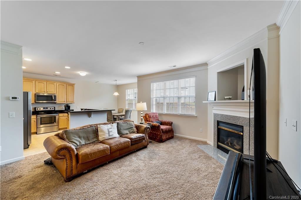 9448 Graywell Ln - Photo 2 of 22