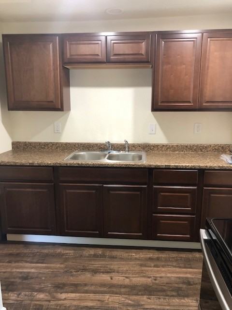 410 1/2 W Congress St - Photo 3 of 9