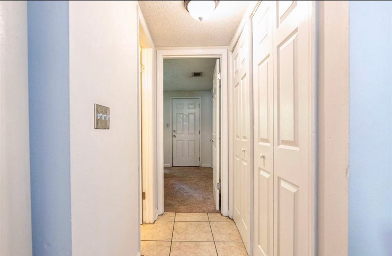 2400 Sandpiper St - Photo 7 of 7