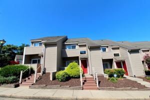 featured image of 1418 Bradley Dr